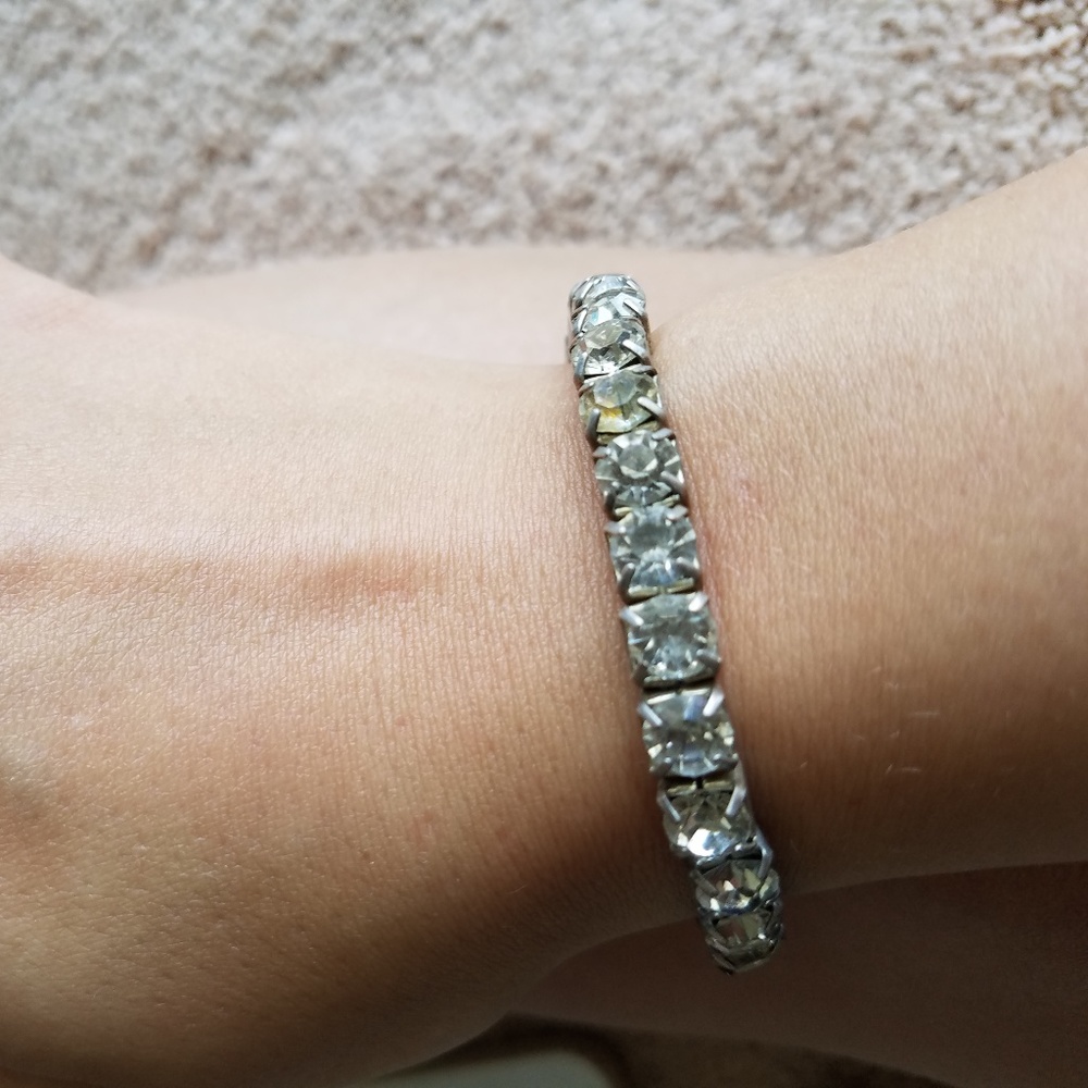 Used Stretchable Sterling Silver Bracelet